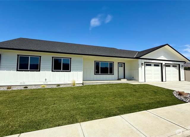 Property at 2575 1st St SE, East Wenatchee, WA 98802, 3 beds, 2 baths