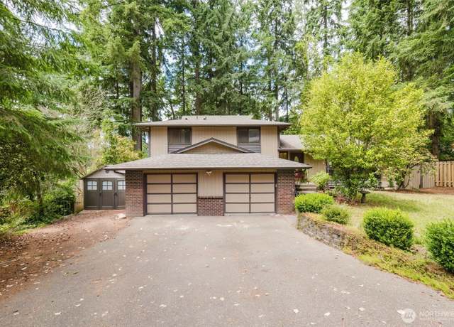 Property at 3711 SE Ardenwald Pl, Port Orchard, WA 98366, 3 beds, 2.5 baths