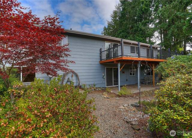 Property at 10802 99th St SW, Tacoma, WA 98498, 5 beds, 3 baths
