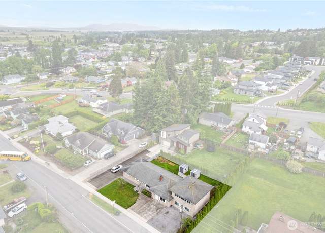 Property at 5861 Malloy Ave, Ferndale, WA 98248, 6 beds, 3 baths