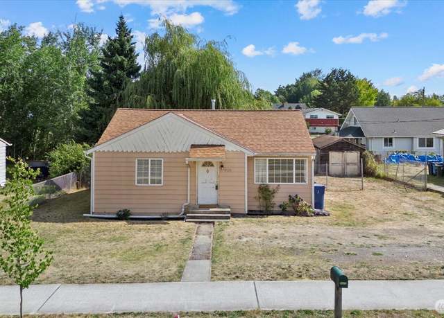 Property at 8035 S Sheridan St, Tacoma, WA 98408, 2 beds, 1 bath