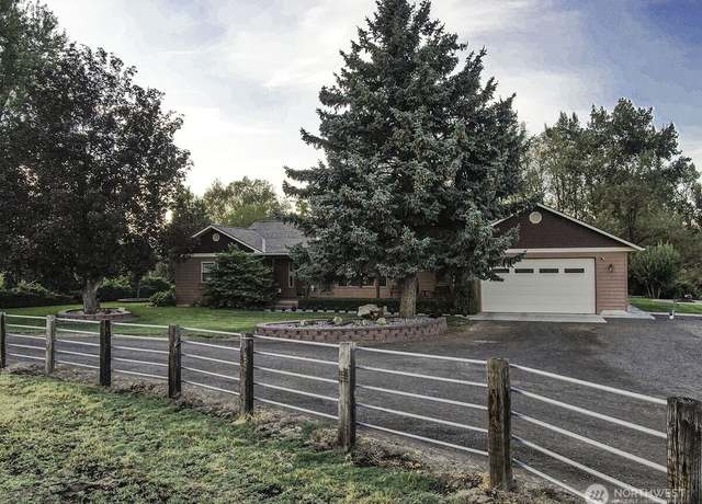 Property at 211 Last Chance Rd, Walla Walla, WA 99362, 4 beds, 3.5 baths