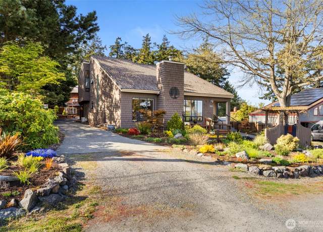 Property at 380 & 388 Reed St, Port Townsend, WA 98368, 3 beds, 2 baths