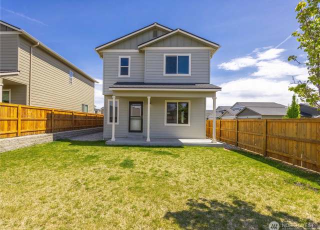 Property at 456 S Kansas Loop, East Wenatchee, WA 98802, 3 beds, 2.5 baths