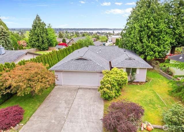 Property at 8070 Kispiox Rd, Blaine, WA 98230, 3 beds, 2 baths