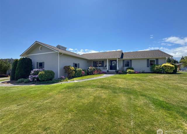 Property at 22 E Bedinger Rd, Sequim, WA 98382, 3 beds, 2.5 baths