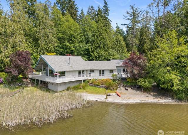 Property at 8471 E Caraway Rd, Port Orchard, WA 98366, 2 beds, 2 baths