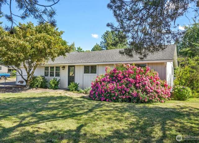 Property at 18009 NE 119th St, Brush Prairie, WA 98606, 3 beds, 1 bath