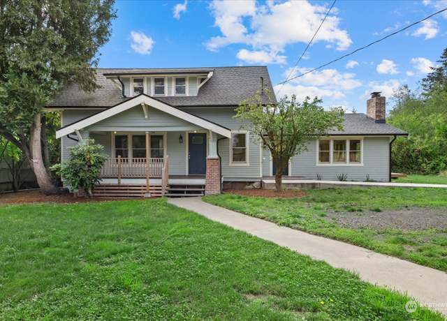 Property at 10405 SW 140th St, Vashon, WA 98070, 4 beds, 3 baths