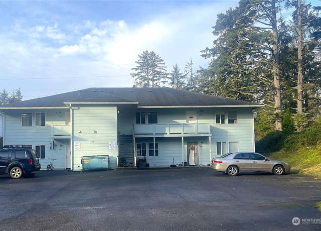 Property at 621 Sunset Ave NE, Ocean Shores, WA 98569, 11 beds, 6 baths