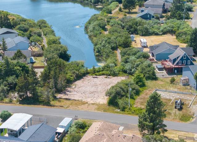 Property at 887 Texmar Ave SW, Ocean Shores, WA 98569