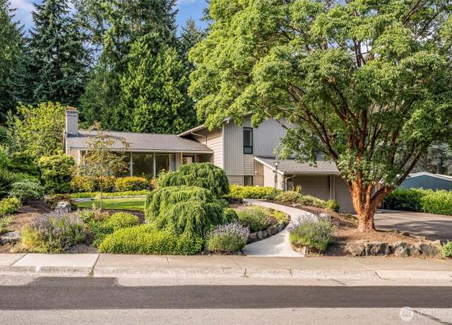 Property at 12832 NE 32nd St, Bellevue, WA 98005, 3 beds, 2.5 baths