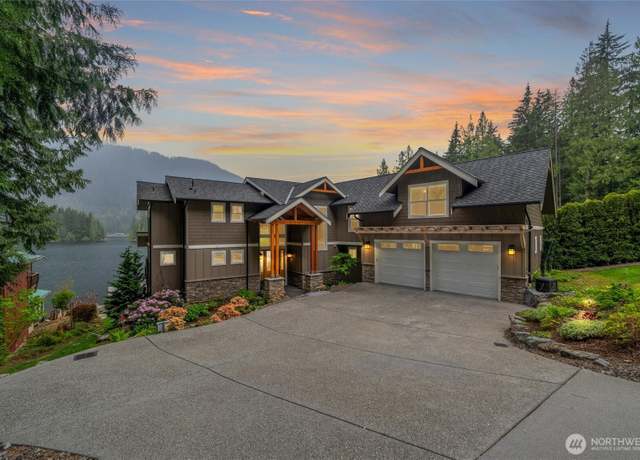 Property at 33184 W Shore Dr, Mount Vernon, WA 98274, 3 beds, 4.5 baths