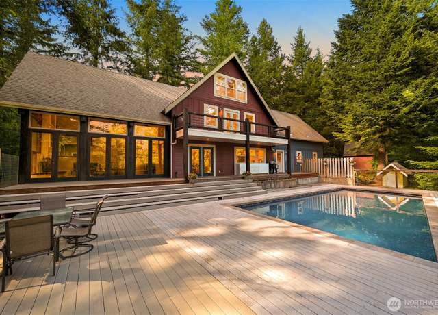 Property at 9591 W 34th Cres, Blaine, WA 98230, 5 beds, 4.5 baths