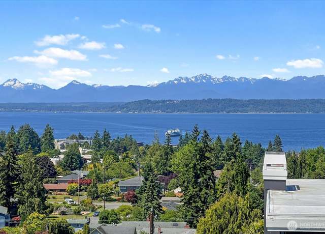 Property at 1125 Vista Pl, Edmonds, WA 98020, 4 beds, 3 baths
