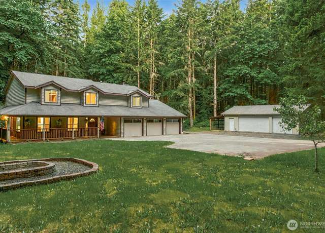 Property at 22476 Treefarm Ln NE, Poulsbo, WA 98370, 4 beds, 2.5 baths