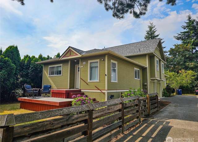 Property at 526 Myrtle St Unit A & B, La Conner, WA 98257, 4 beds, 2 baths