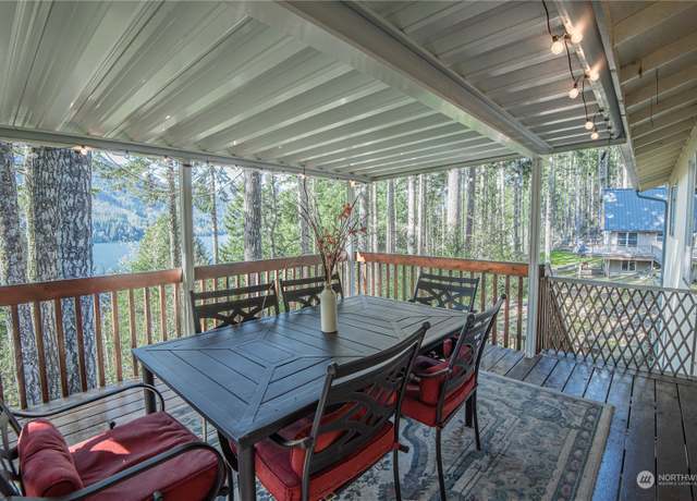 Property at 100 N Rim View Pl, Hoodsport, WA 98548, 2 beds, 3.5 baths