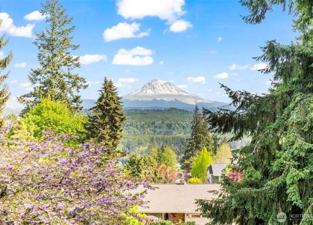 Property at 12310 136th Ave E, Puyallup, WA 98374, 3 beds, 2.5 baths