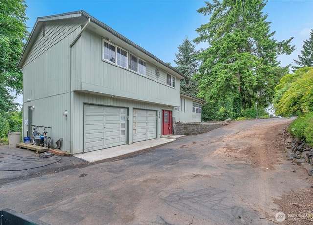 Property at 162 Monticello Dr, Longview, WA 98632, 4 beds, 3 baths