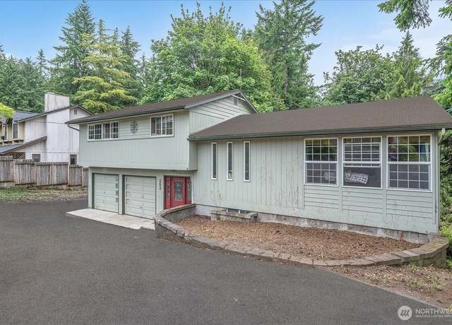 Property at 162 Monticello Dr, Longview, WA 98632, 4 beds, 3 baths