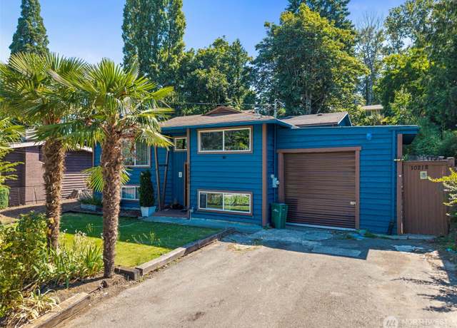 Property at 10220 9th Ave S, Seattle, WA 98168, 5 beds, 3 baths