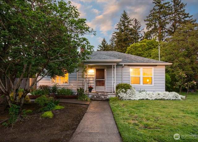 Property at 706 SE 135 Ave, Portland, OR 97233, 2 beds, 1 bath