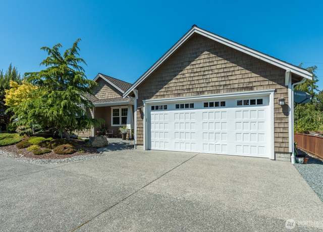 Property at 1705 32nd St, Anacortes, WA 98221, 3 beds, 2 baths