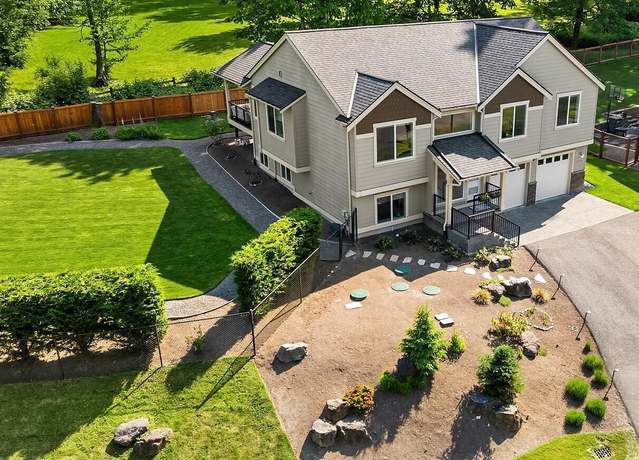 Property at 17719 NE 160th Pl, Woodinville, WA 98072, 4 beds, 3 baths