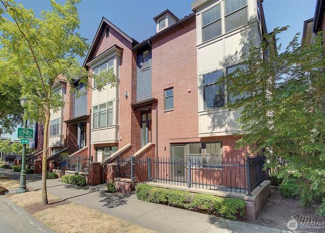 Property at 1138 NE Park Dr, Issaquah, WA 98029, 4 beds, 3 baths