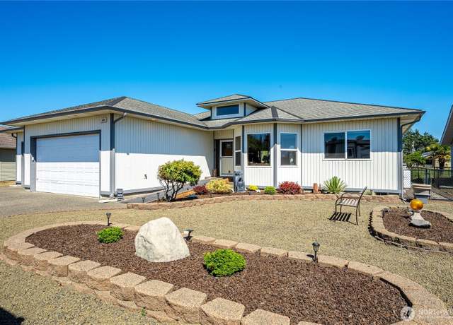 Property at 530 Canal Dr NE, Ocean Shores, WA 98569, 3 beds, 2 baths