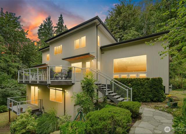 Property at 15912 252nd Ave SE, Issaquah, WA 98027, 4 beds, 3.5 baths