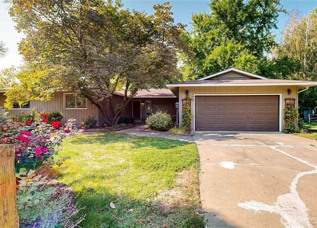 Property at 2022 Scarpelli Dr, Walla Walla, WA 99362, 3 beds, 3 baths