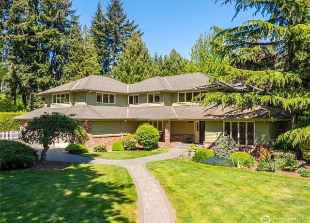 Property at 11019 Berry Ln, Woodway, WA 98020, 4 beds, 3.5 baths