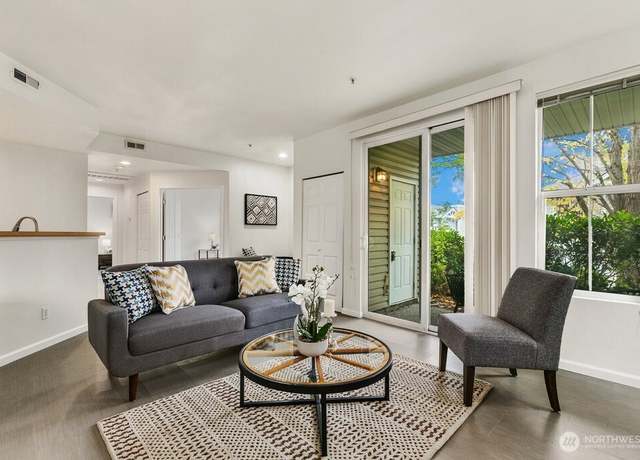 Property at 5286 236th Pl SE, Issaquah, WA 98029, 2 beds, 2 baths