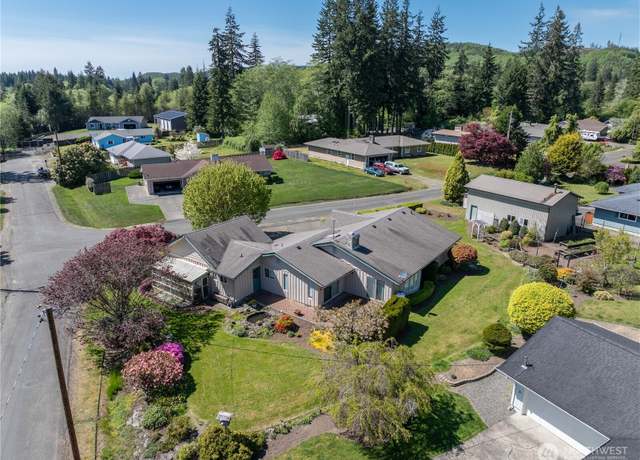 Property at 524 Carl Way, Aberdeen, WA 98520, 3 beds, 2.5 baths