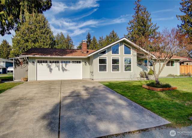 Property at 12650 Eagle Dr, Burlington, WA 98233, 3 beds, 2 baths
