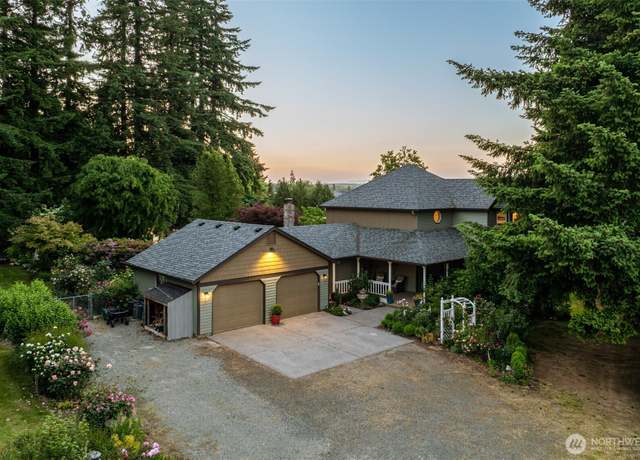 Property at 2012 NE 193rd Ct, Vancouver, WA 98684, 3 beds, 2.5 baths