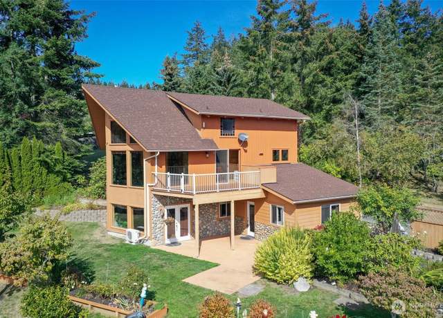Property at 453 Stampede Dr, Sequim, WA 98382, 4 beds, 2.5 baths