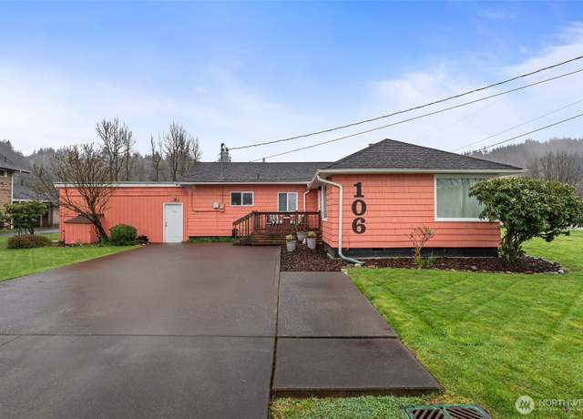 Property at 106 First St E, South Bend, WA 98586, 2 beds, 1 bath