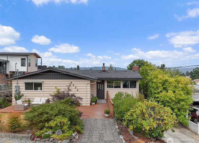 Property at 8422 S 122nd St, Seattle, WA 98178, 4 beds, 2.5 baths