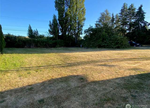 Property at 3199 K Ave, Anacortes, WA 98221
