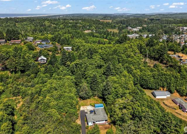 Property at 4001 Fourth Ave SW, Ilwaco, WA 98624