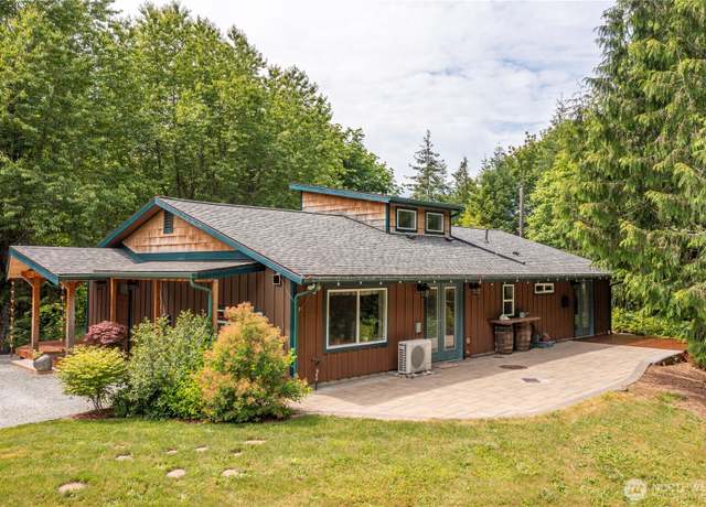 Property at 25451 Lake Cavanaugh Rd, Mount Vernon, WA 98274, 3 beds, 3 baths