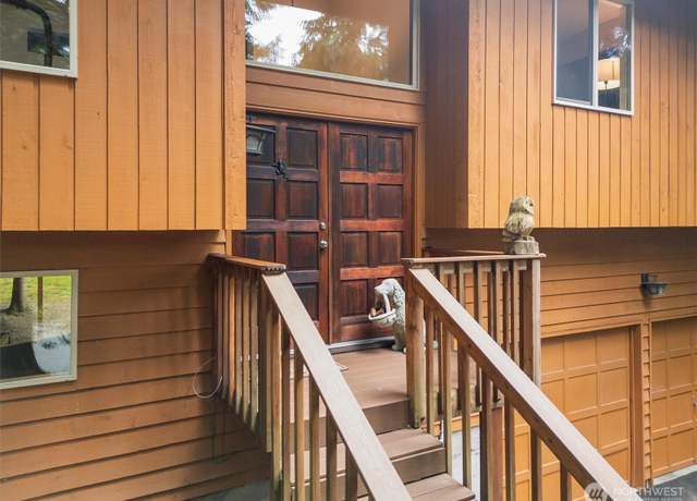 Property at 15911 181st Pl NE, Woodinville, WA 98072, 3 beds, 2.5 baths