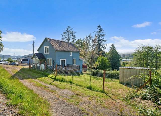 Property at 1008 Virginia St, Raymond, WA 98577, 3 beds, 2 baths