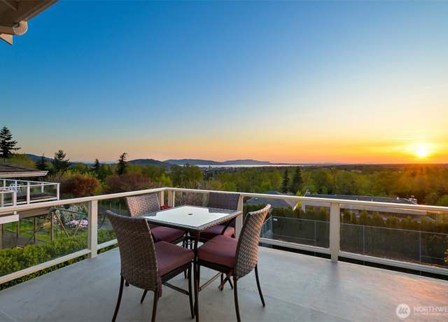Property at 3015 Alpine, Bellingham, WA 98226, 5 beds, 3.5 baths