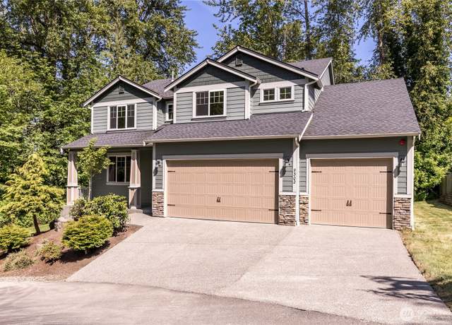 Property at 9302 S 216th Pl, Kent, WA 98031, 4 beds, 2.5 baths