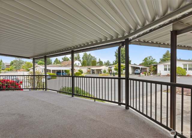 Property at 11436 SE 208th St #180, Kent, WA 98031, 2 beds, 2 baths