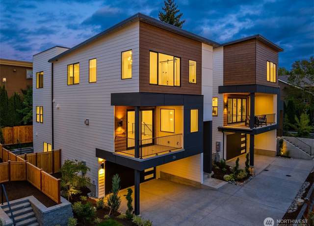 Property at 136 8th Ct, Kirkland, WA 98033, 4 beds, 3.5 baths